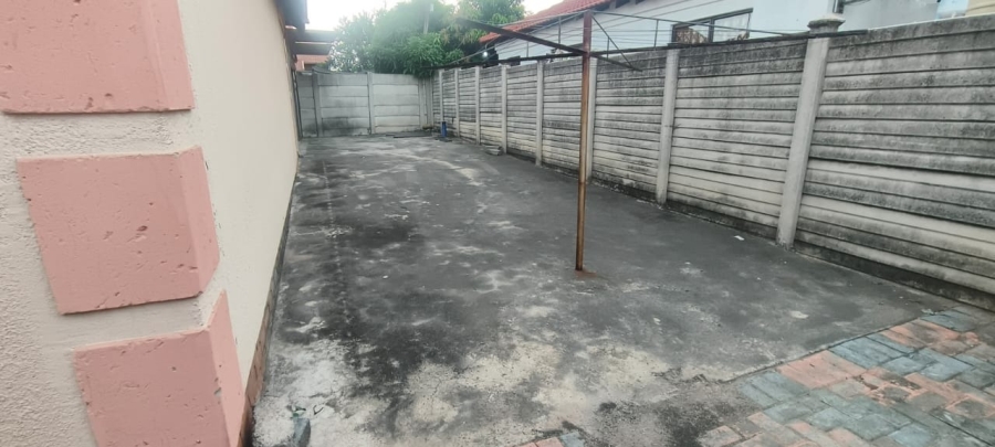 3 Bedroom Property for Sale in Tlhabane North West